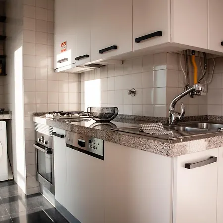 Apartment Premium Flat At Ajuda/belem With Balcony, Parking! *