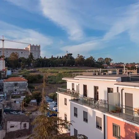 Premium Flat At Ajuda/belem With Balcony, Parking! شقة