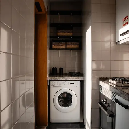 Lägenhet Premium Flat At Ajuda/belem With Balcony, Parking! Lisboa
