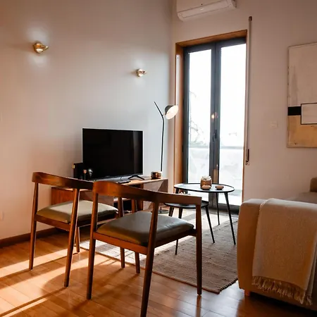 Premium Flat At Ajuda/belem With Balcony, Parking! Lisbon