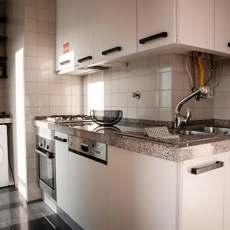 Premium Flat At Ajuda/belém With Balcony, Parking! Apartamento Lisboa