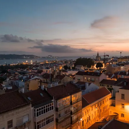Apartment Premium Flat At Ajuda/belem With Balcony, Parking! *