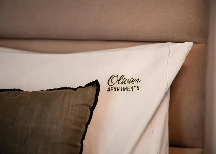 Apartment Premium Flat At Ajuda/belem With Balcony, Parking! Lisbon