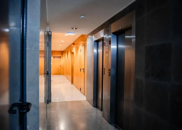 Premium Flat At Ajuda/belem With Balcony, Parking! شقة *
