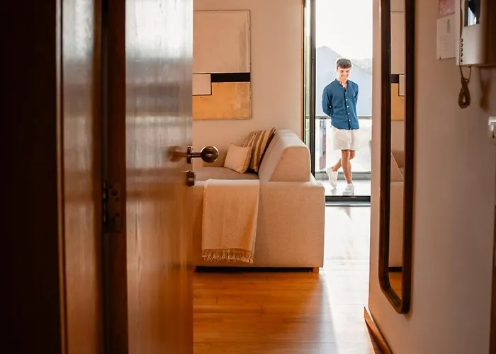 Premium Flat At Ajuda/belem With Balcony, Parking! شقة *